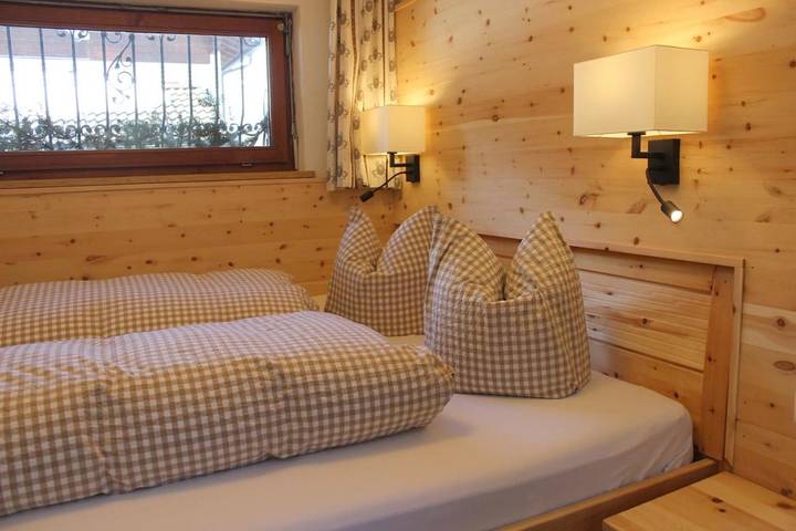 Gîte pour 5 personnes, avec sauna ainsi que jardin et vue dans Partenen - 3