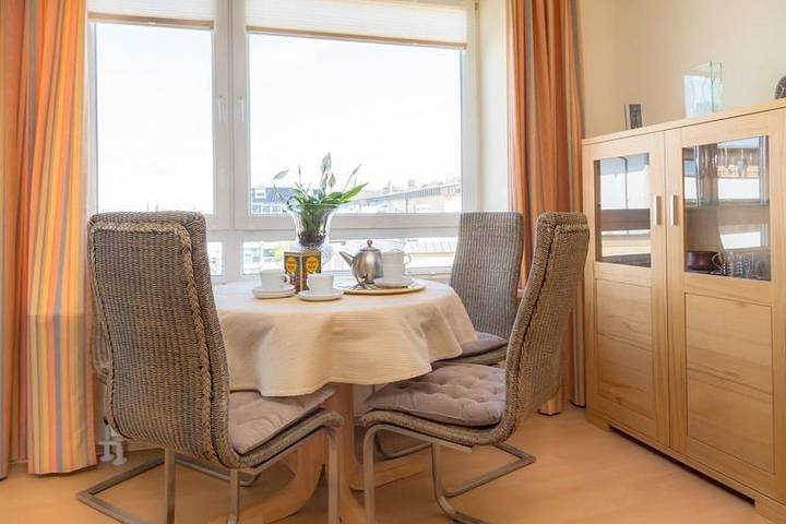 Ganze Wohnung, In der Friedrichstraße: 2,5 Zimmerappartement mit Balkon in Westerland, Sylt (Gemeinde)