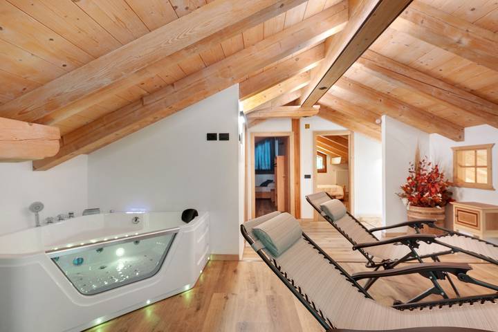 Chalet für 6 Personen, mit Balkon und Whirlpool in Trentino-Südtirol