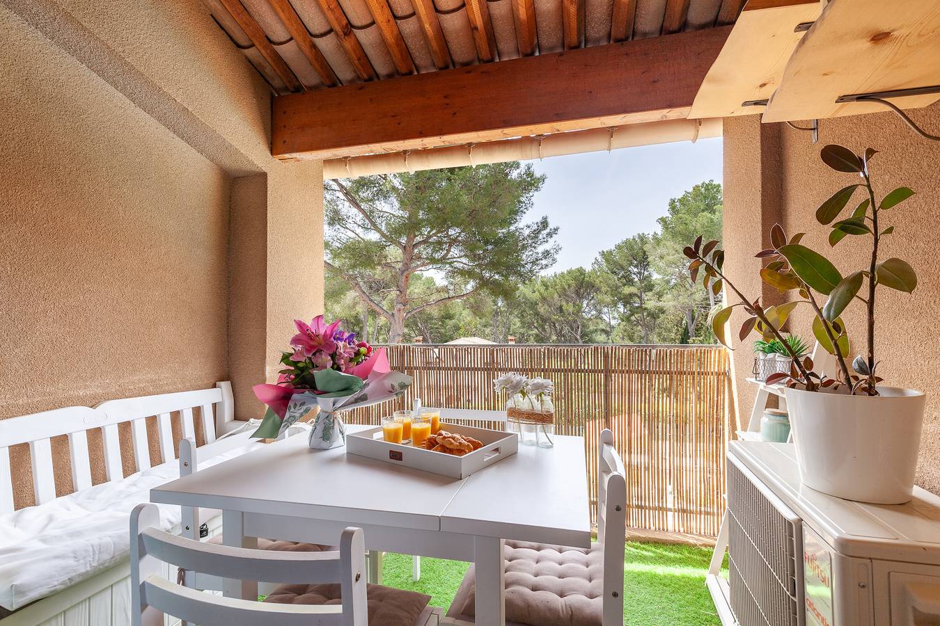 Studio entier, Studio 'Sanary Soleil Et Douceur 3' avec piscine partagée, Wi-Fi et climatisation in Sanary-sur-Mer, Région de Toulon