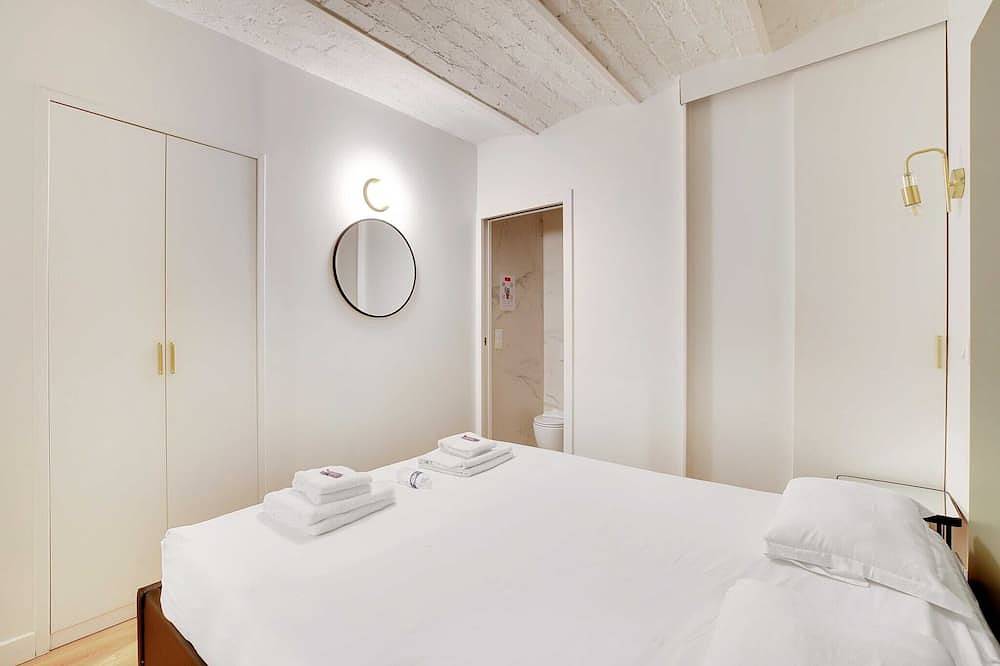 Entire apartment, Welcoming apartment -2Br/8P- Bel-Air in 12th Arrondissement, Paris