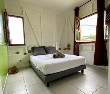 Villa for 4 Guests in Case-Pilote, French West Indies, Picture 3