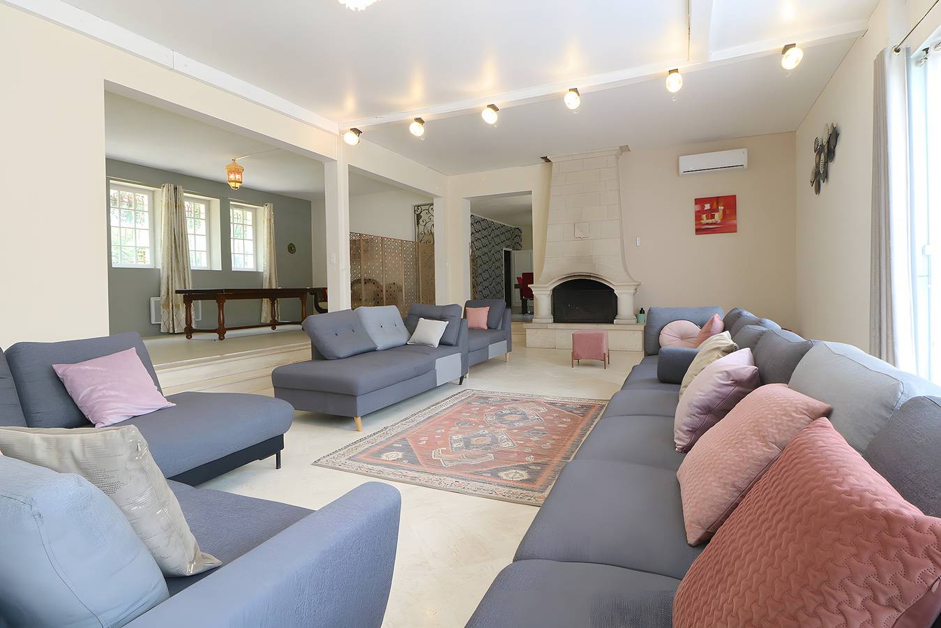 Villa 'Alhambra' with Private Terrace, Wi-Fi and Air Conditioning in Vierzon, Vierzon Region