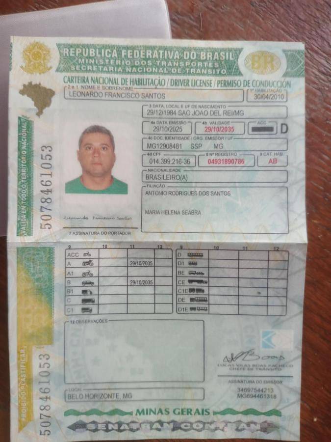 Casas e apartamentos de temporada para 3 pessoas, com vista e jardim em Santa Cruz de Minas