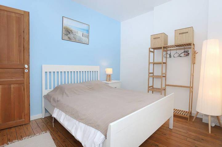 Location de vacances pour 6 personnes, avec jardin dans Plage De L Epi Saint Benoit Des Ondes - 2