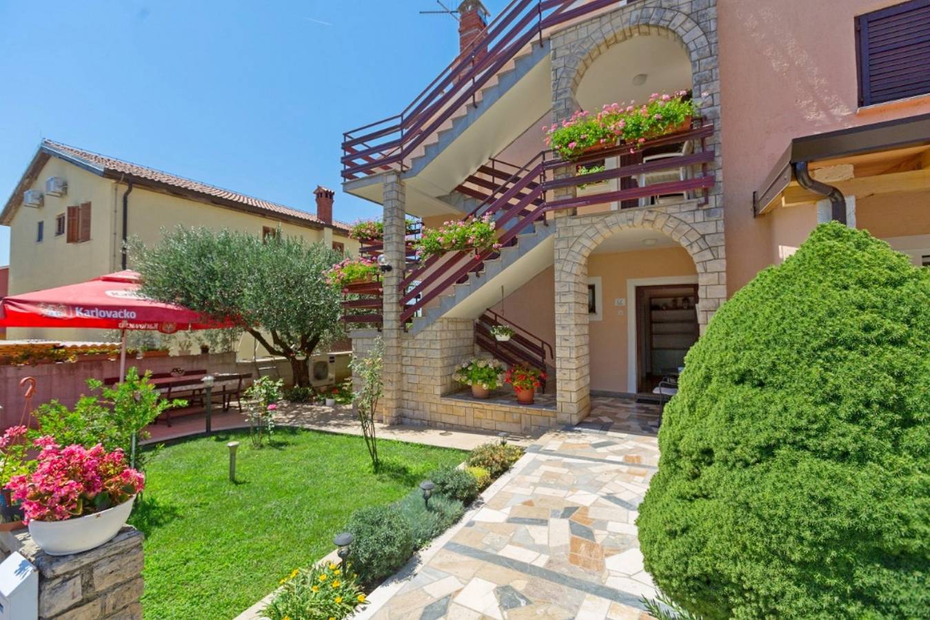 Ganzes Studio, Studio Ferienwohnung mit Terrasse in Novigrad, Umag und Umgebung
