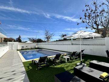 Casa De Férias para 8 Pessoas em Ferreiras, Distrito de Faro, Foto 1