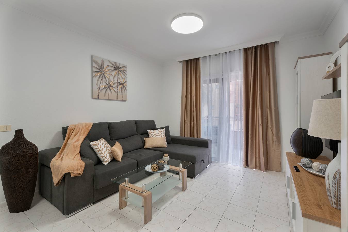 Apartamento entero, Vacaciones 'Bonjour' con vistas al mar, balcón y Wi-Fi in Aroba, Candelaria