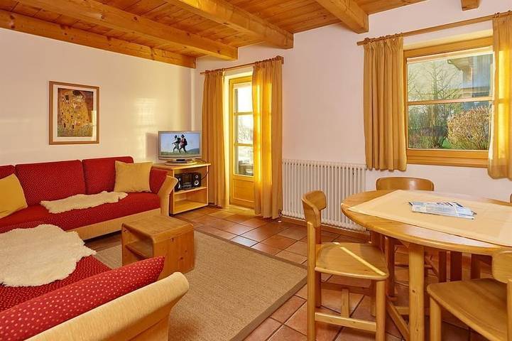 Ganze Wohnung, Ferienwohnung Nr. 2 - Ferienwohnung Evi Huber in Oberammergau, Bayerische Alpen