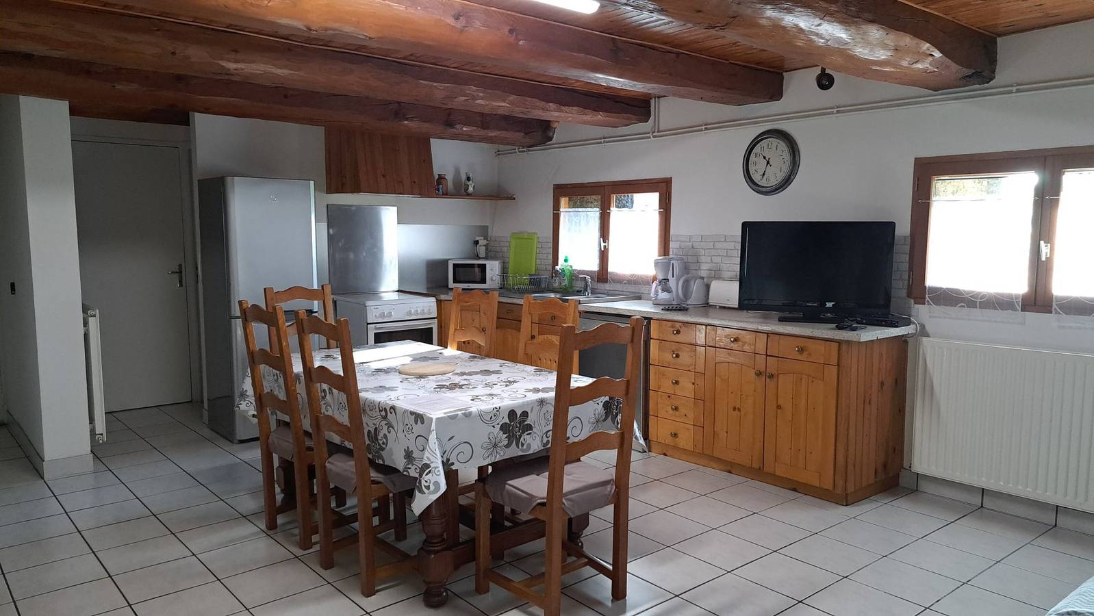 Gîte La Grange des Prés Blancs in Le Vernet-Sainte-Marguerite, Parc naturel régional des Volcans d'Auvergne