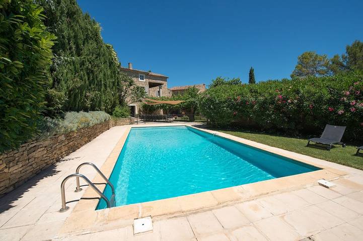 Villa pour 23 personnes, avec Terrasse et Jardin