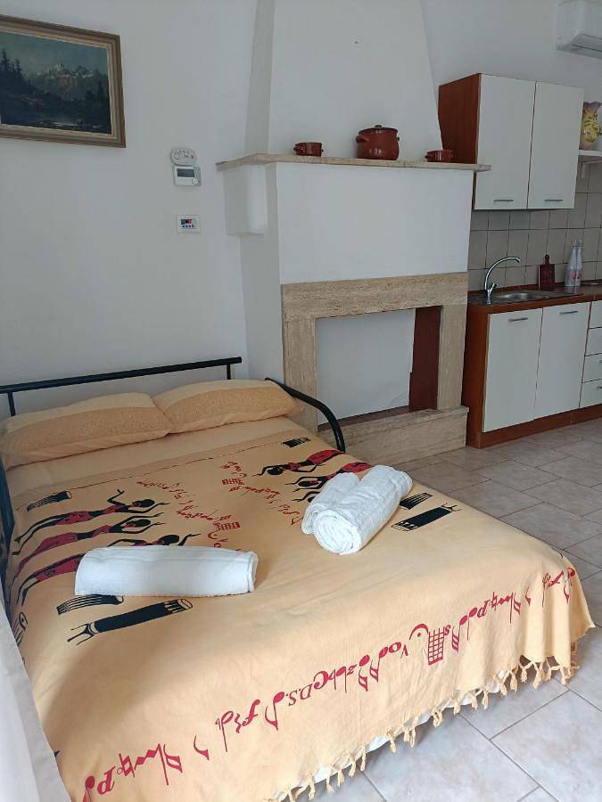 Location de vacances pour 4 personnes, avec vue ainsi que piscine et jardin, animaux acceptés à Antonelli - 2