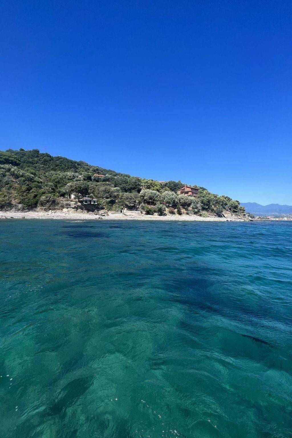 Wohnen in Traumhafter, ruhiger Lage am Meer in Casal Velino, Cilento