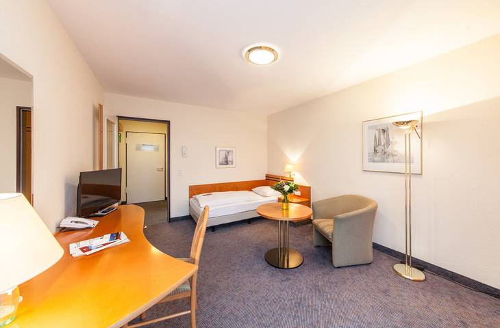 Ganze Ferienwohnung, Apartment zentral in Leipzig für 1 Person in Südwest, Leipzig