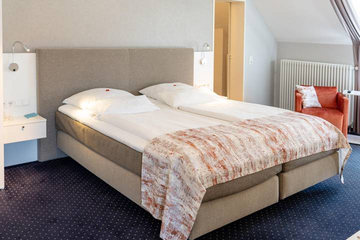 Ganze Ferienwohnung, Doppelzimmer in Detmold, Kreis Lippe
