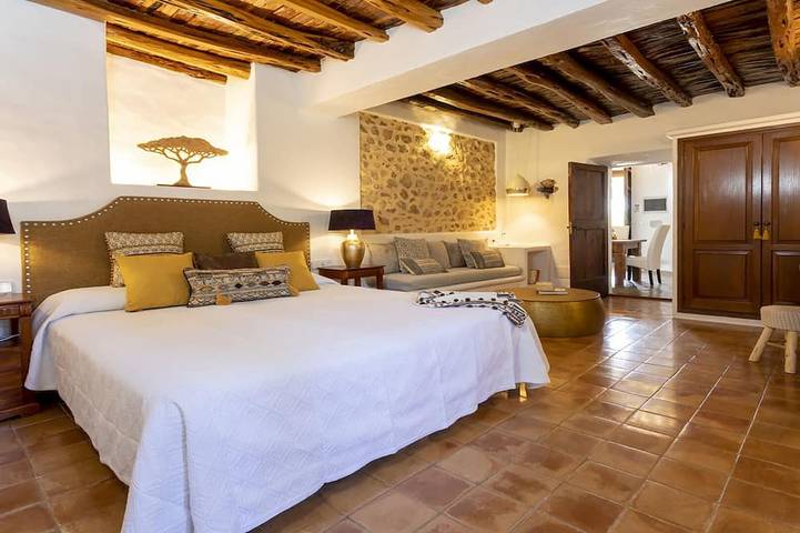 Ferienhaus für 12 Personen, mit Terrasse und Garten in St Llorenc de Balafia - 2