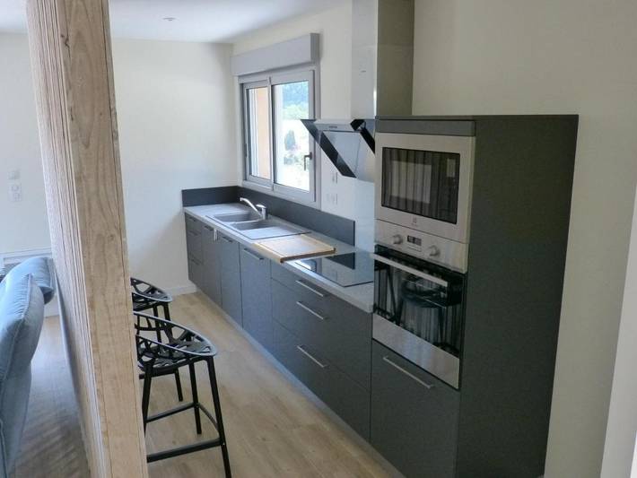 Location de vacances pour 4 personnes, avec vue et jardin à Tour-de-Faure - 4