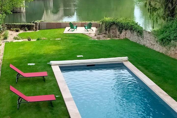 Gîte pour 10 personnes, avec Terrasse et Jardin
