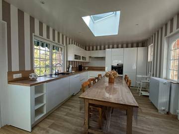 Gîte pour 8 personnes, avec vue et terrasse à Le Bourg-Dun