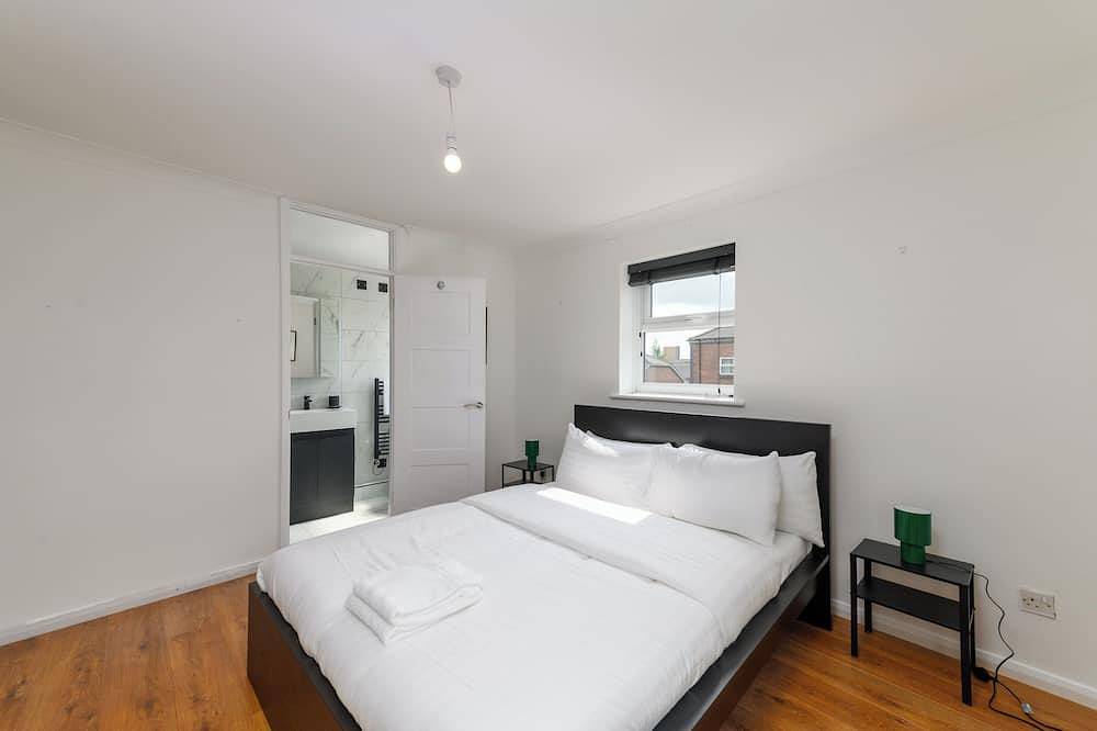 Apartamento entero, Spacious 3 Bed | Short Walk to Atlantic Wharf in Cardiff, Cardiff region
