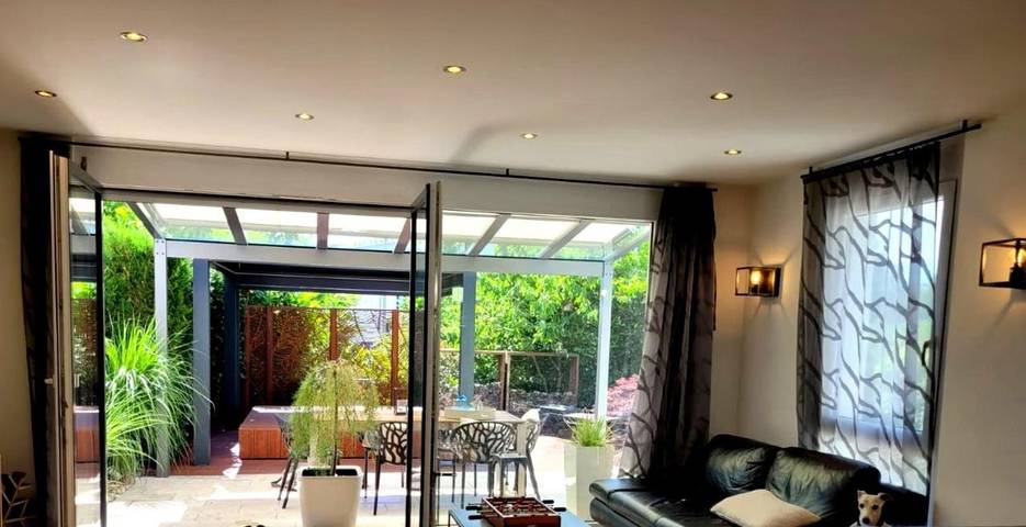 Gîte pour 10 personnes, avec terrasse à Pavone Canavese