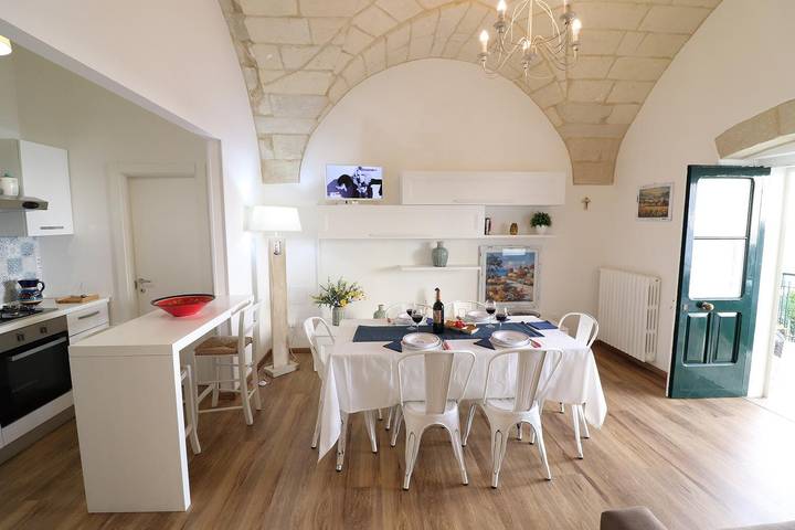 Appartamento per 6 persone, con Balcone e Giardino a Otranto