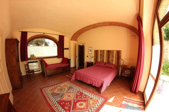 Chambre d’hôte pour 3 personnes, avec jardin à Ivrea (Italie) - 4