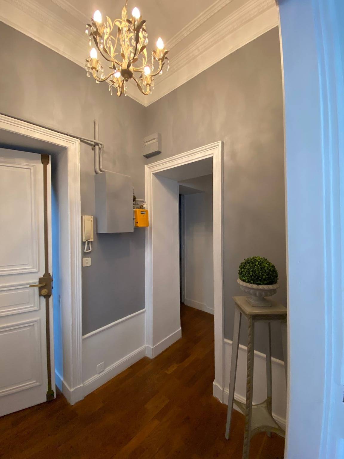 Entire apartment, Nice Apt With Balcony In The Heart Of Nantes! in Nantes, Nantes region