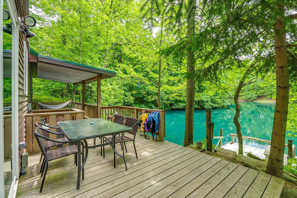 Wald. Wasser. Privatsphäre. Das ist wonach Sie suchen. in Tuscarawas County