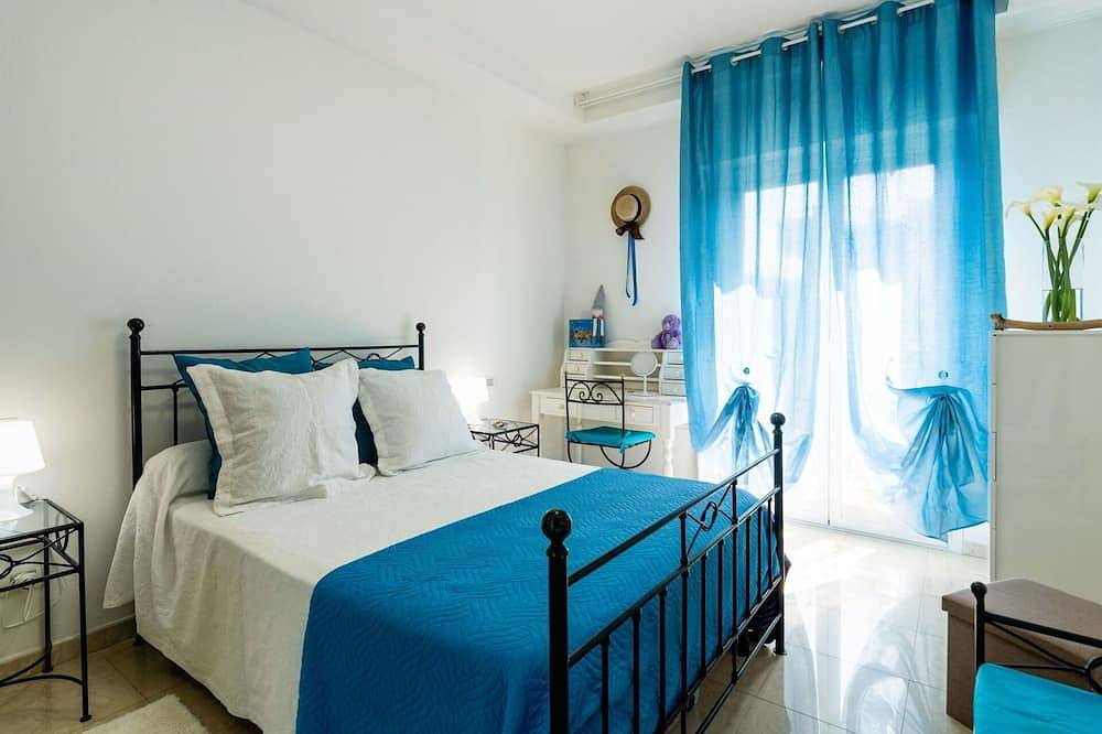 Hel leilighet, Apartment i Vallecrosia med 1 soverom som kan romme 4 in Camporosso, Liguriske Alper