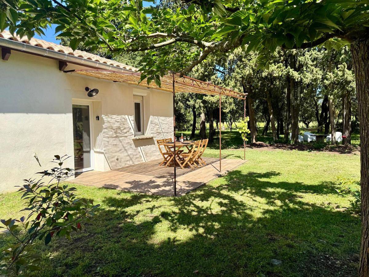 Two-Bedroom House in Valréas, Enclave de Valreas