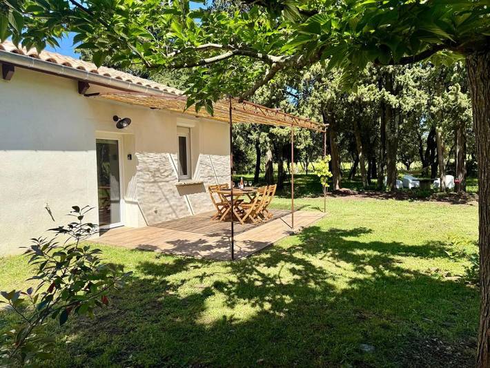 Maison de vacances pour 3 personnes, avec terrasse ainsi que jardin et vue