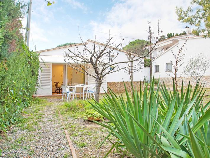 Bungalow für 4 Personen, mit Terrasse und Garten