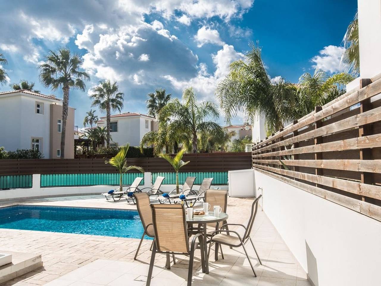 Villa Mesogi, Modern 3Bdr Protaras Villa, Close to Fig Tree Bay Beach in Protaras, South Cyprus