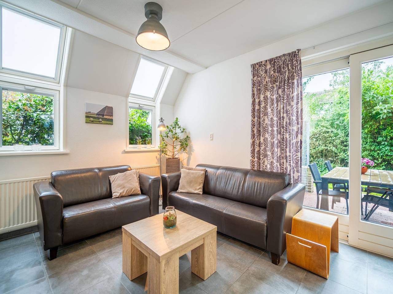 Geschmackvoll und modern eingerichteter 5-Personen-Bungalow in De Waal, Westfriesische Inseln