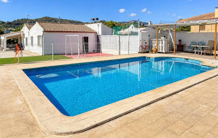 Location de vacances pour 7 personnes, avec Terrasse et Piscine à Abarán
