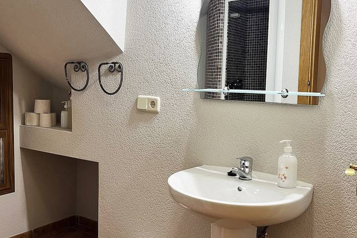 Chalet pour 14 personnes, avec balcon et jardin à L'Ametlla de Mar - 4