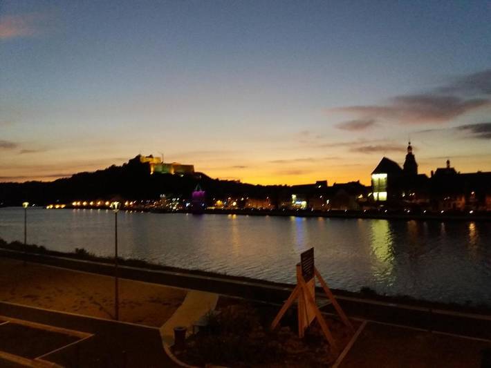 Gîte pour 4 personnes, avec sauna ainsi que jacuzzi et terrasse à Givet (homonymie) - 2