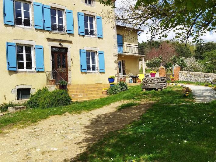Location de vacances pour 14 personnes, avec jardin, animaux acceptés à Domeyrat - 3