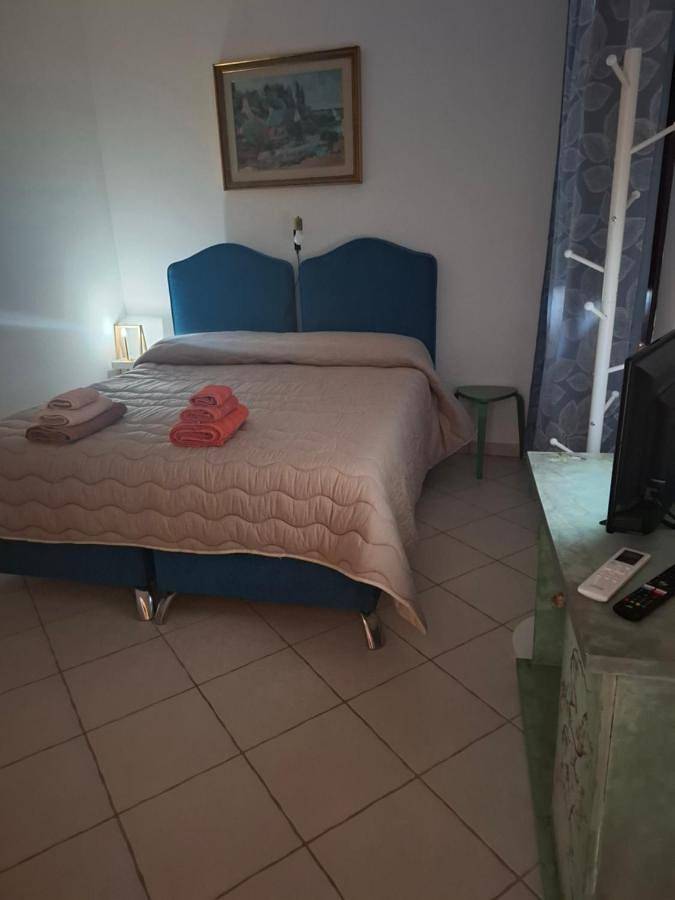 Single Room in Carmiano, Provincia di Lecce