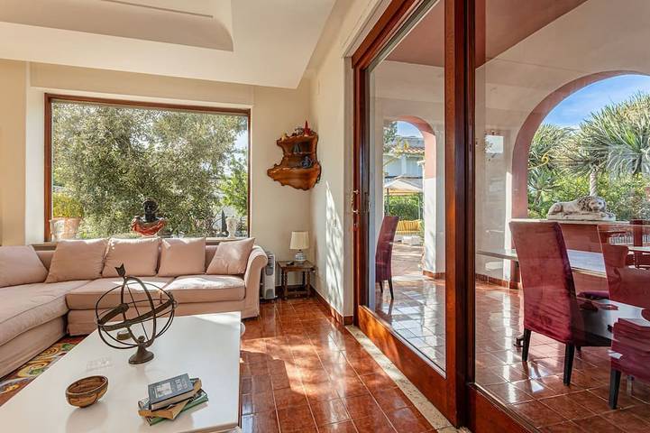 Right in the center of Ischia, the ideal villa for comfortable exclusive vacations in Ischia Stadt, Ischia
