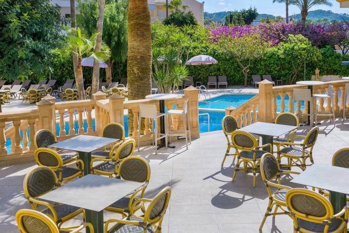 Hôtel pour 3 personnes, avec piscine et balcon à Peguera - 3