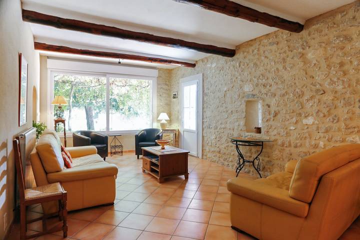 Chalet para 10 personas, con jardín además de piscina y terraza - 1