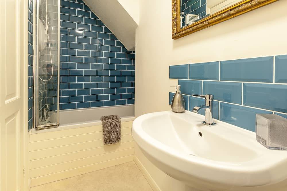 Beautiful Central Exeter Apartment 5 min walk quay in Exeter, Devon