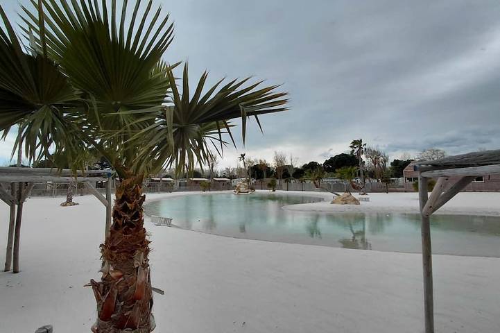 Camping pour 5 personnes à Vendres