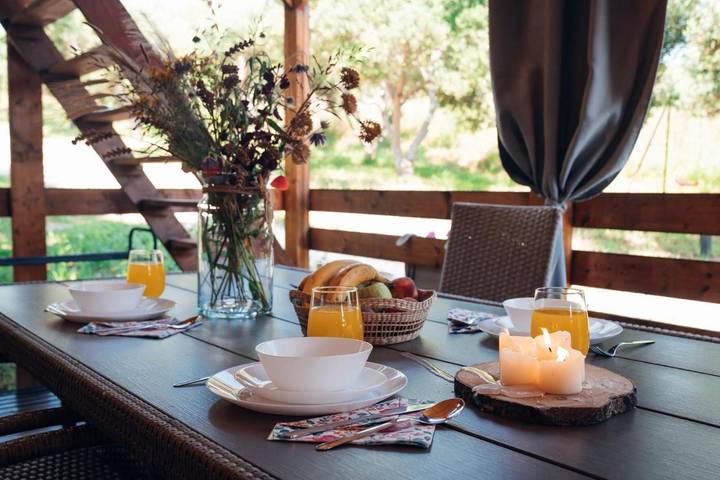 Camping pour 6 personnes, avec vue ainsi que terrasse et jardin, animaux acceptés à Pakoštane - 2