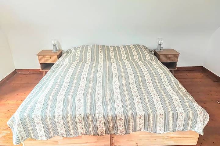 Charming 3-bedroom house in serene Plomeur perfect for relaxing getaway in Plomeur, Côte de Cornouaille
