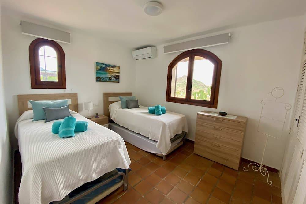 A stunning, newly renovated 3 bed villa with amazing views & central location in La Manga Club, Cartagena