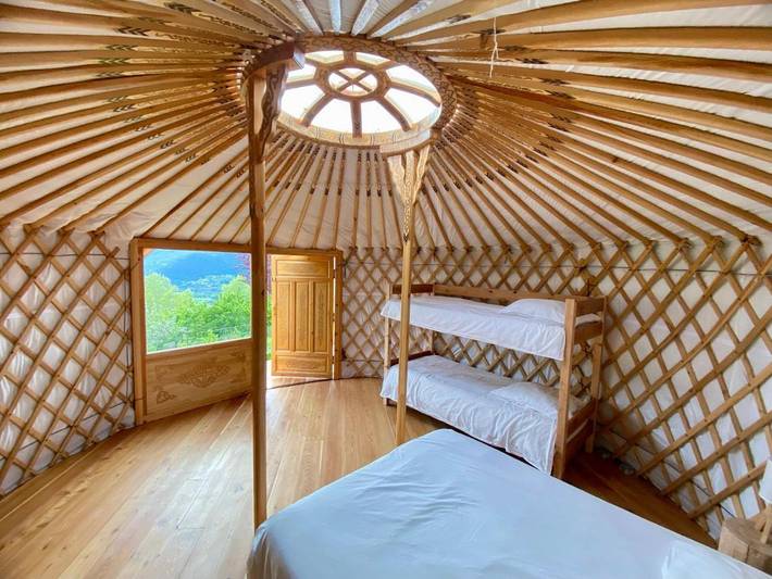 Gîte pour 4 personnes, avec vue et jardin à Eygliers