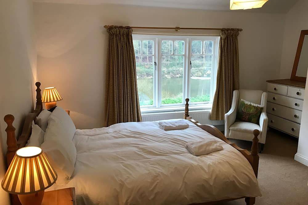 Riversdale Lodge is set in the heart of Symonds Yat overlooking the River Wye. in Symonds Yat, Herefordshire